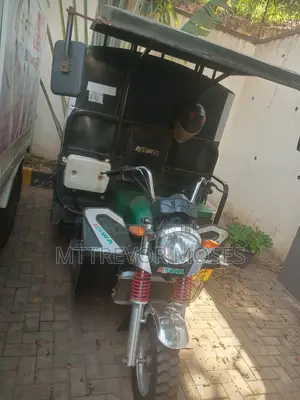 Motorcycle 2024 Green