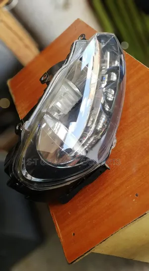 Golf 6 Head Light