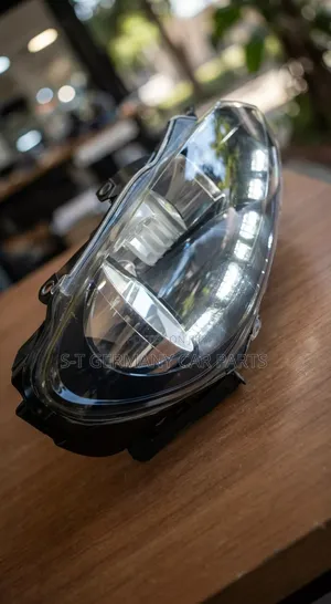 Golf 6 Head Light