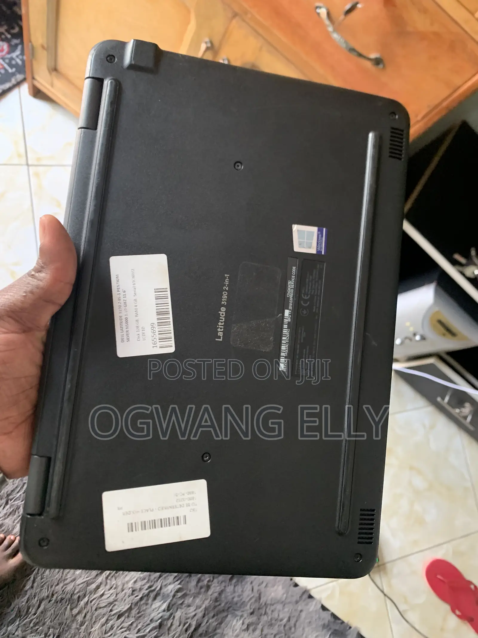 Laptop Dell Latitude 3120 4GB Intel Celeron SSD 128GB
