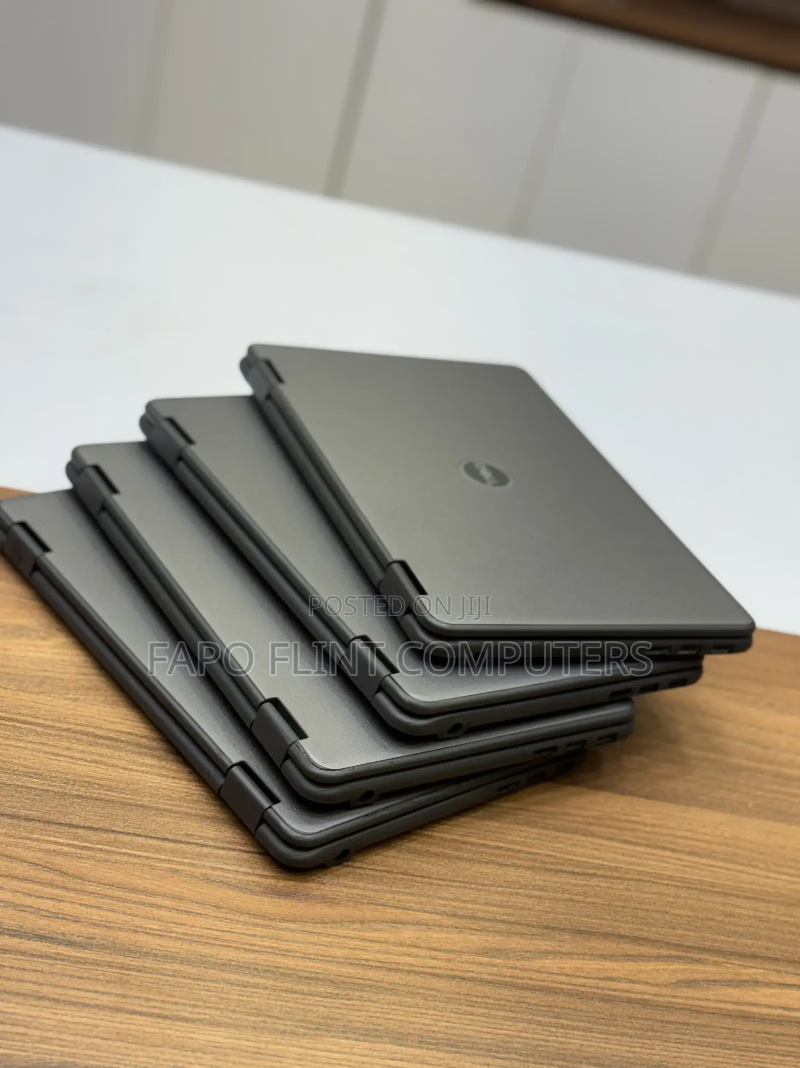 Laptop Dell Latitude 3190 2-in-1 8GB Intel Celeron SSD 128GB