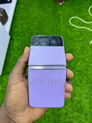 Samsung Galaxy Z Flip4 128 GB Purple