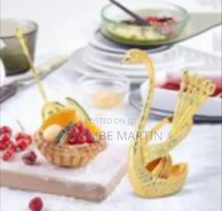 Elegant Golden Swan Cutlery Holder With Fruit Forks/Spoons