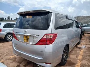 Toyota Alphard 2.4 Petrol AWD 2010 Silver