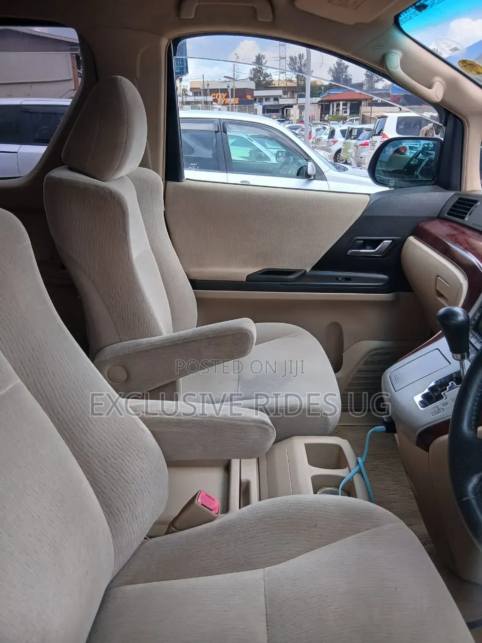 Toyota Alphard 2.4 Petrol AWD 2010 Silver