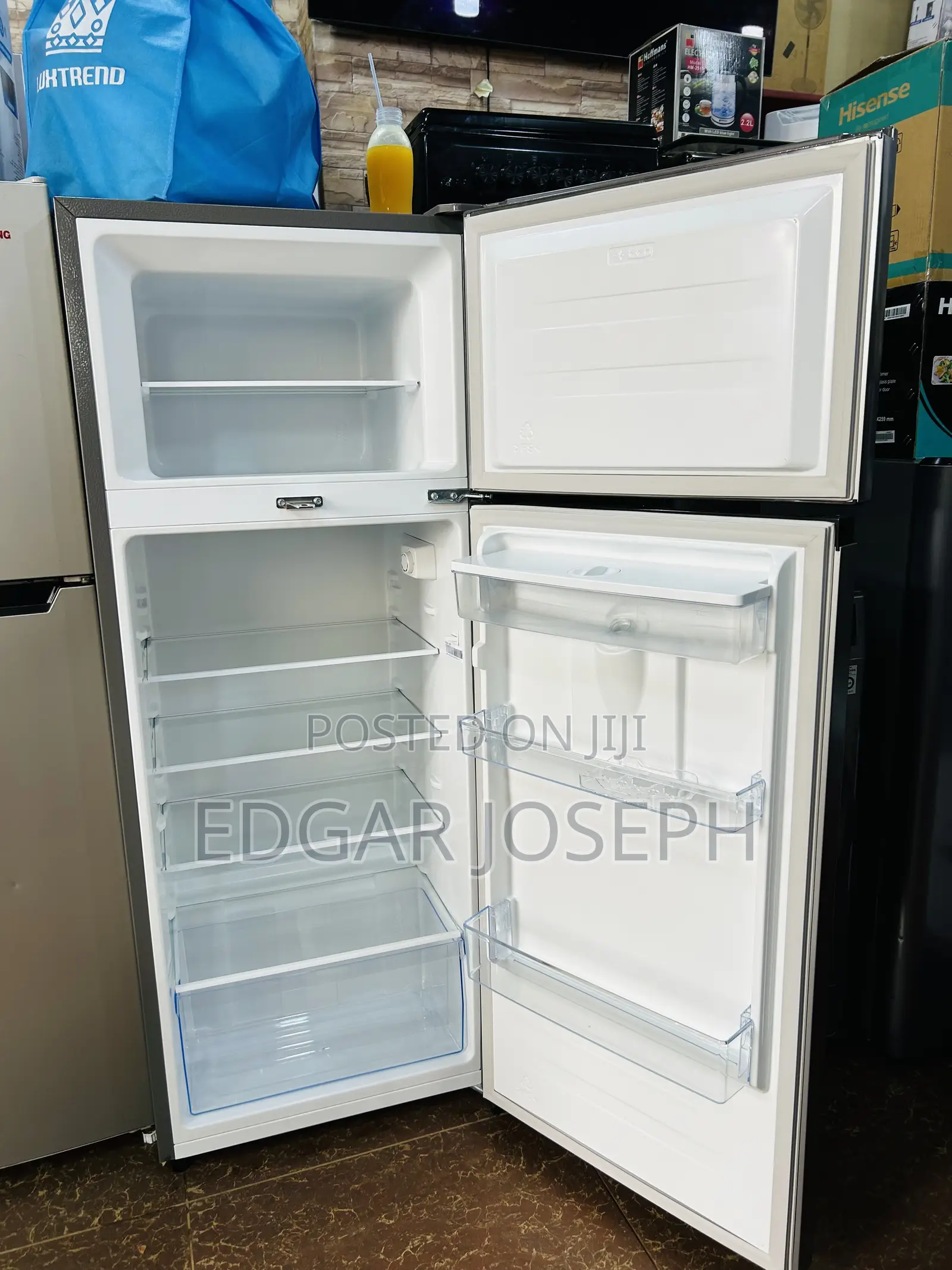 Hisense 270L Refrigerator With Water Dispenser
