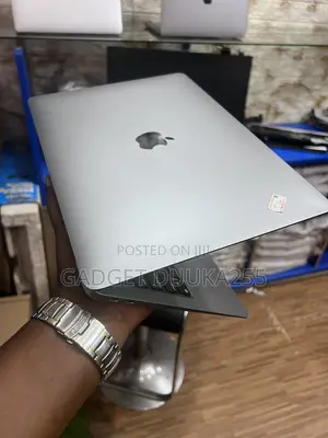Laptop Apple MacBook Air 8GB Apple M1 SSD 256GB