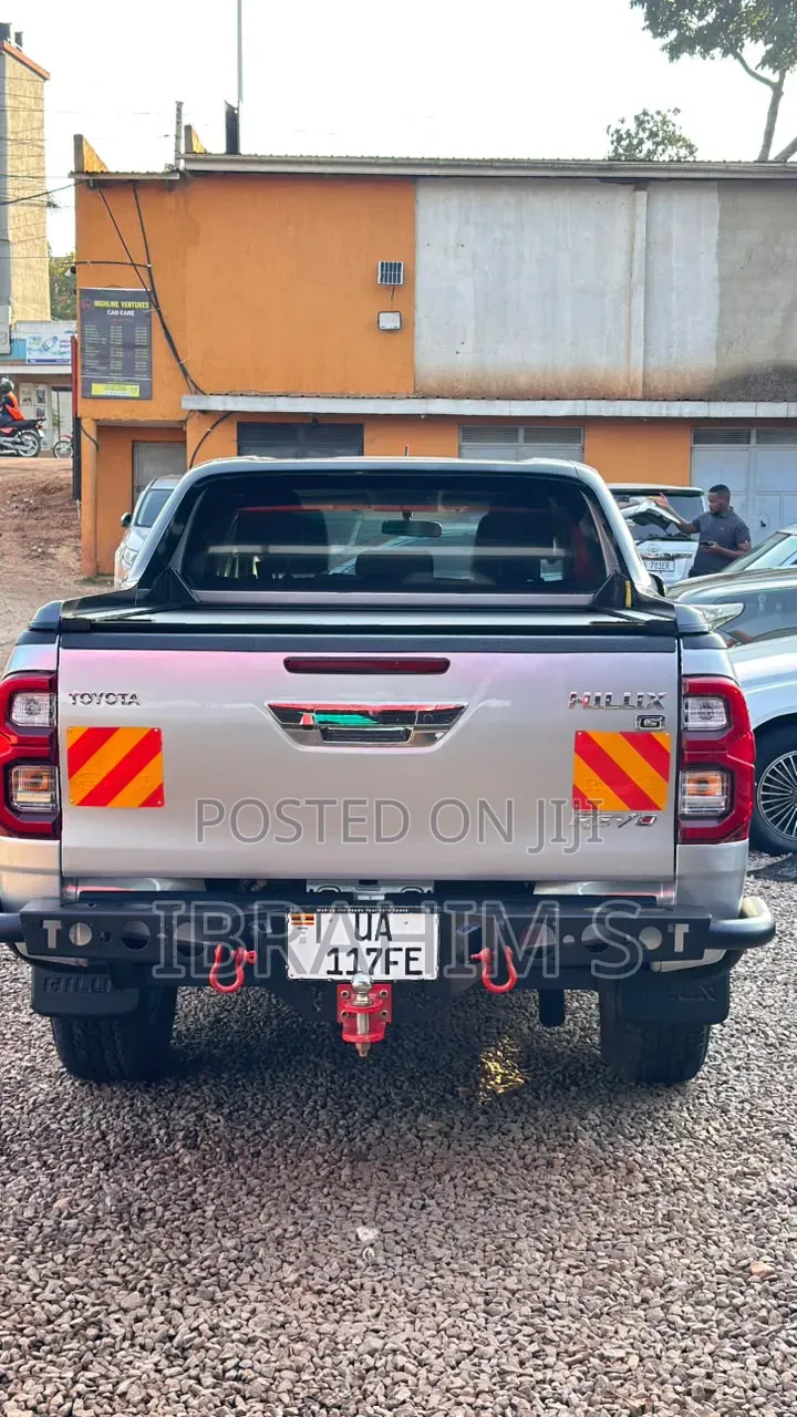 Toyota Hilux 2016 Silver