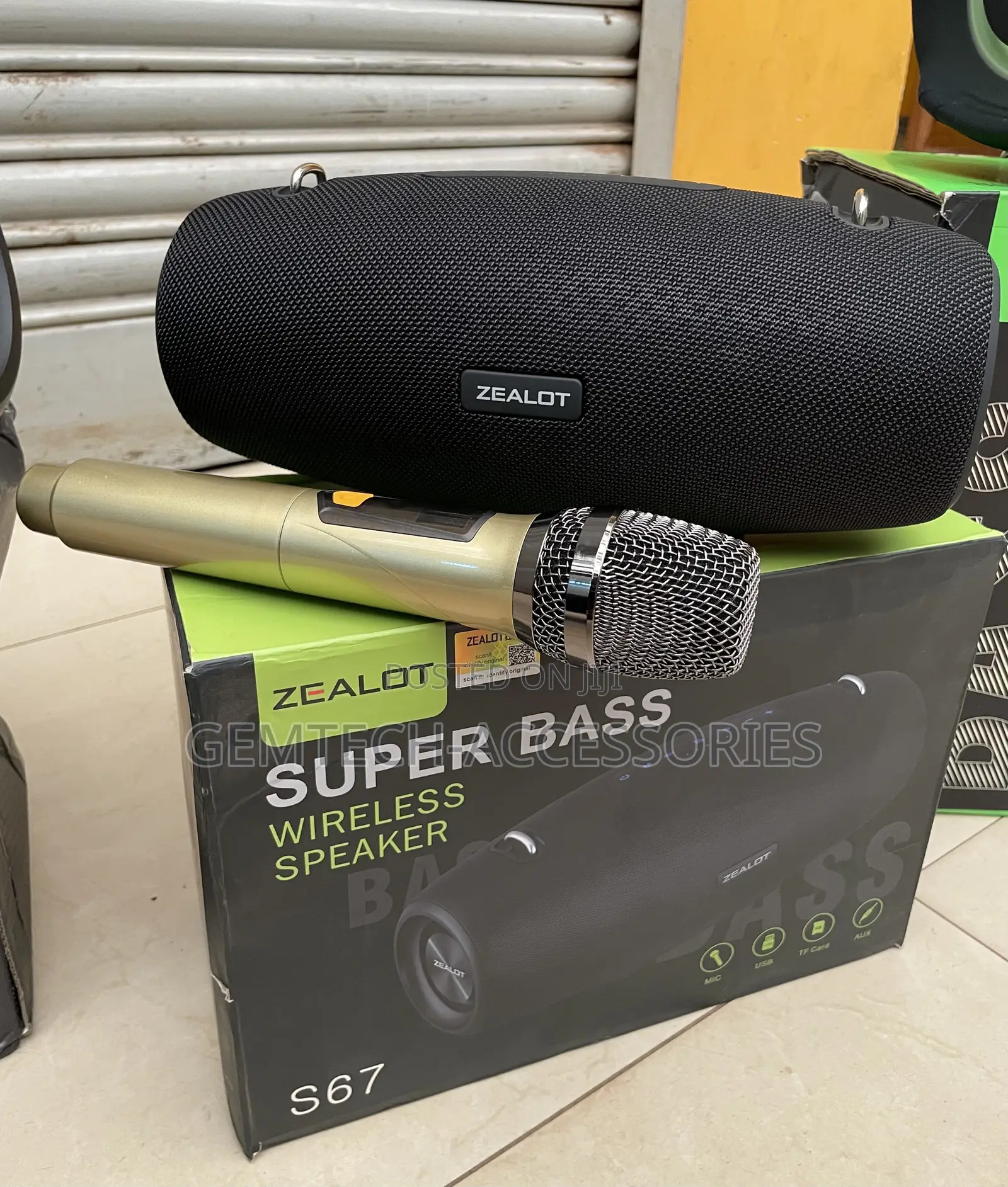 Zeolot Super Bass S67 Speaker With Microphone