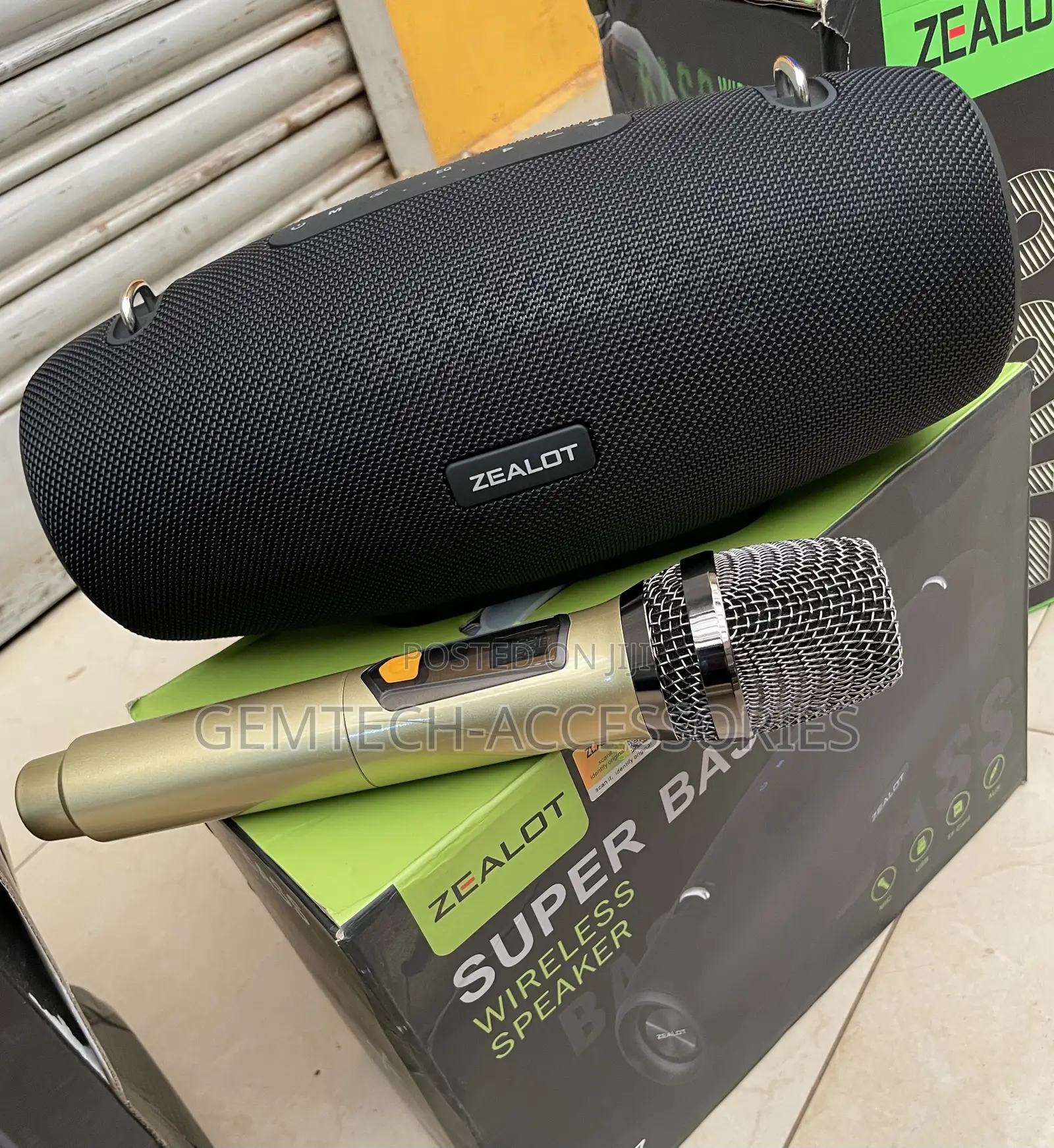 Zeolot Super Bass S67 Speaker With Microphone