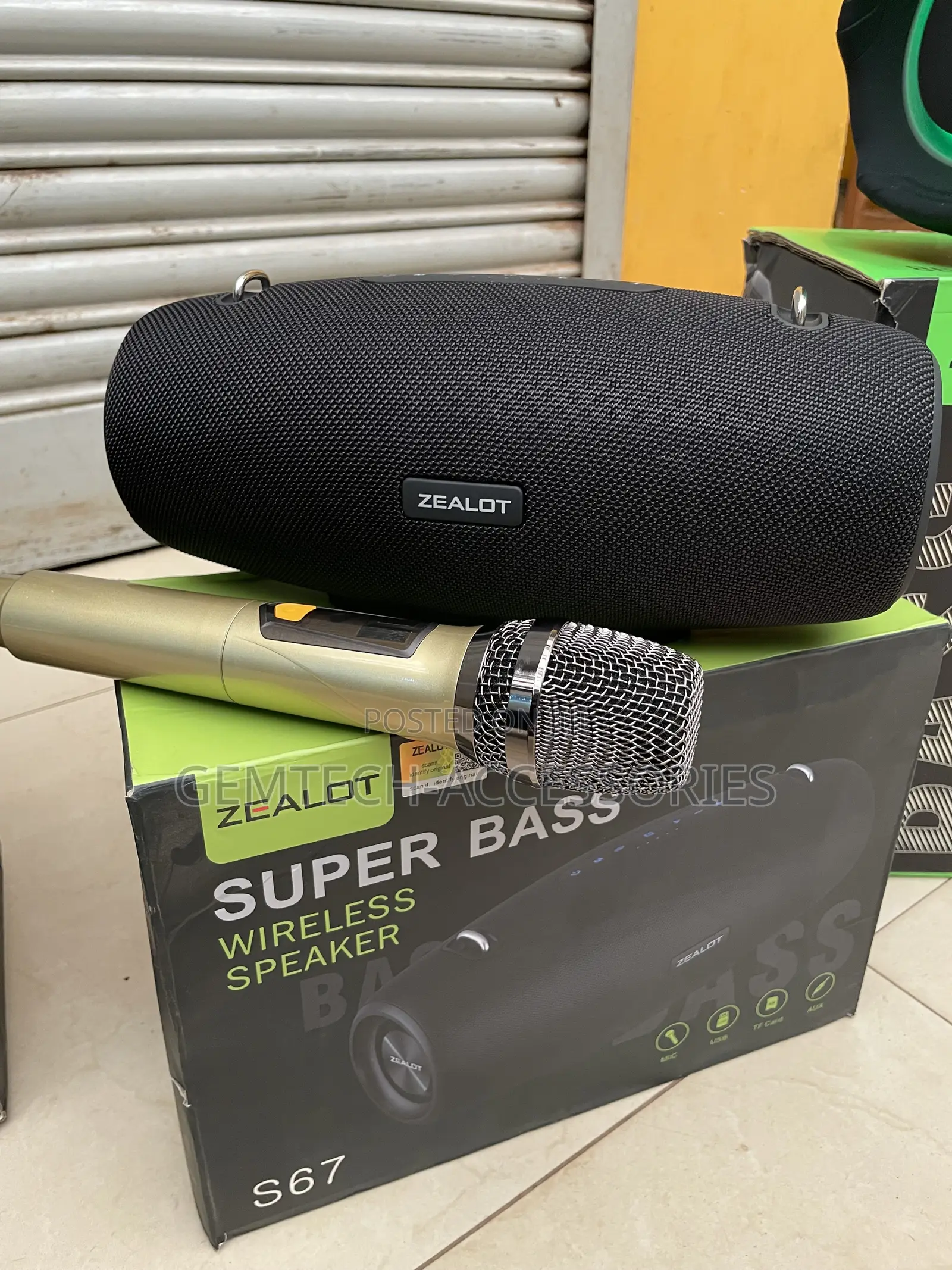 Zeolot Super Bass S67 Speaker With Microphone