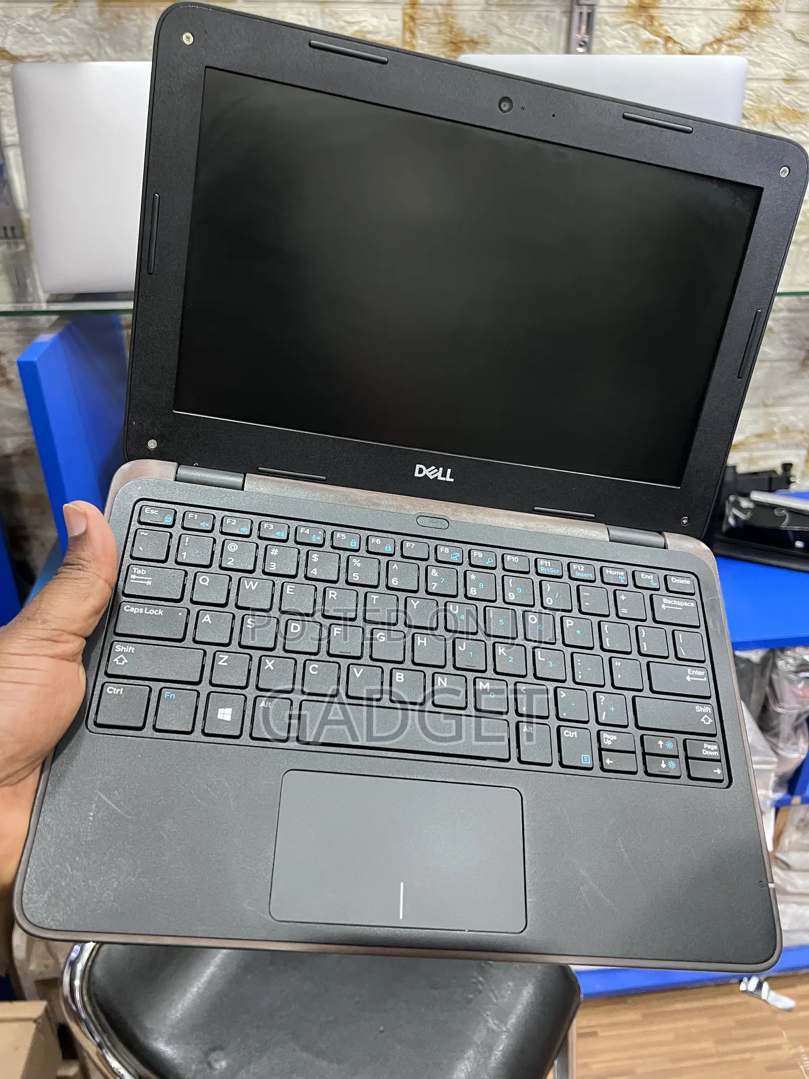 Laptop Dell Latitude 3190 4GB Intel Celeron SSD 128GB
