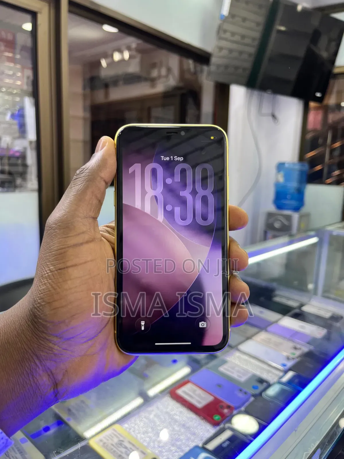 Apple iPhone 11 64 GB Yellow