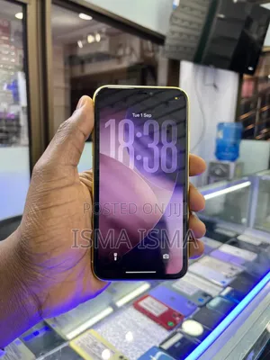 Apple iPhone 11 64 GB Yellow