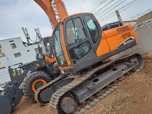 Develon Model DX220LC-2N 105,000 USD