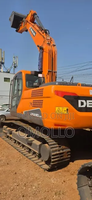 Develon Model DX220LC-2N 105,000 USD