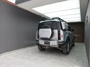 Land Rover Defender 2021 Silver