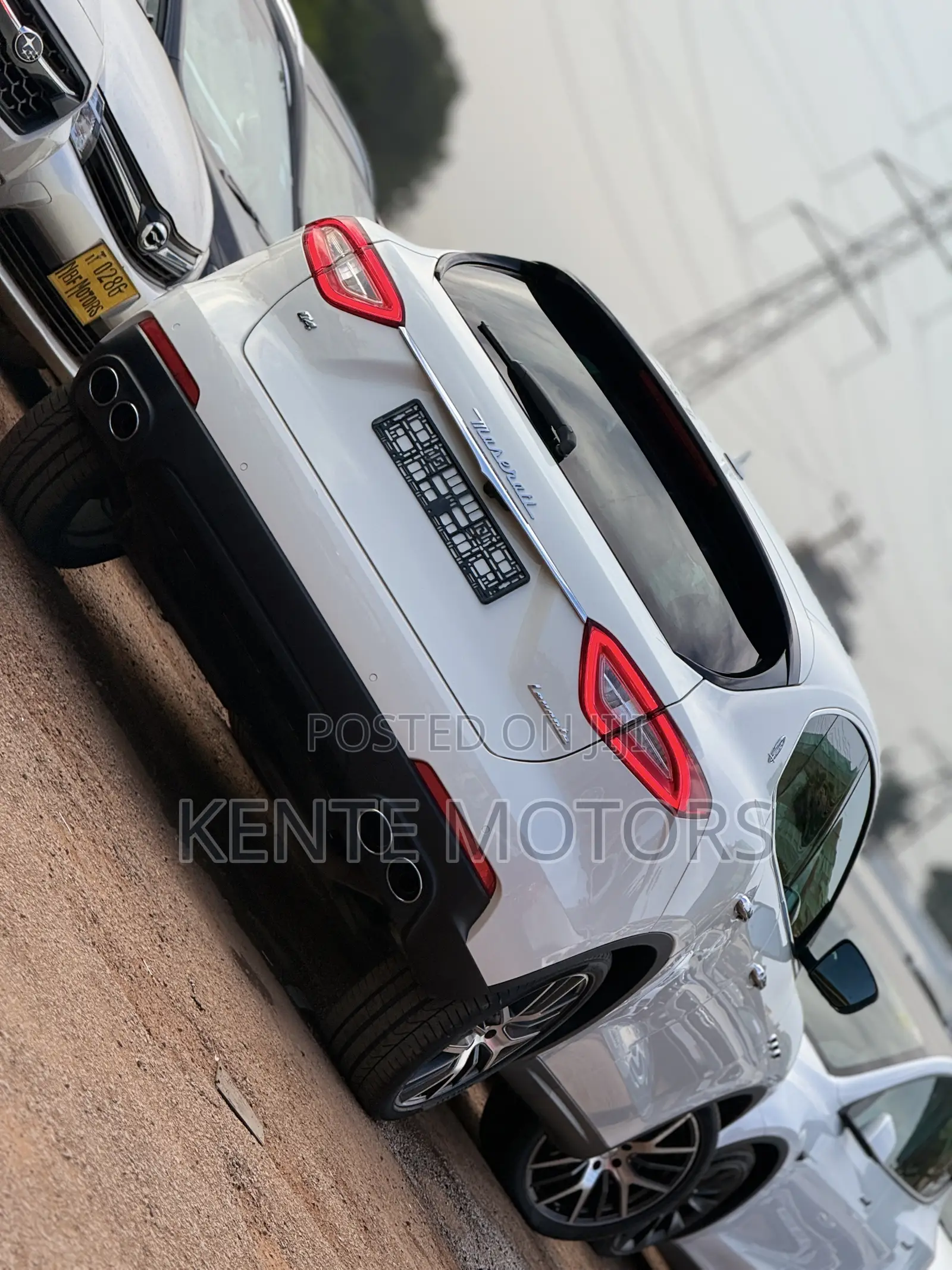 Maserati Levante S GranSport AWD 2019 White