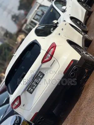 Maserati Levante S GranSport AWD 2019 White