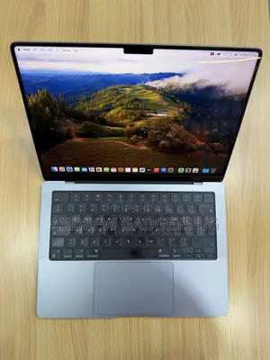 Laptop Apple MacBook Pro 2021 M1 16GB Apple M1 Pro SSD 512GB