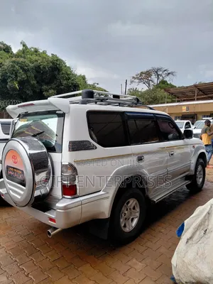 Toyota Land Cruiser Prado 2.7 5dr 2002 White