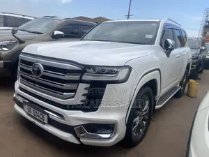 Toyota Land Cruiser Prado 2020 White