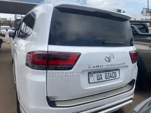 Toyota Land Cruiser Prado 2020 White