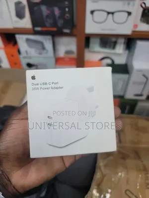 Dual USB-C Port
35W Power Adapter