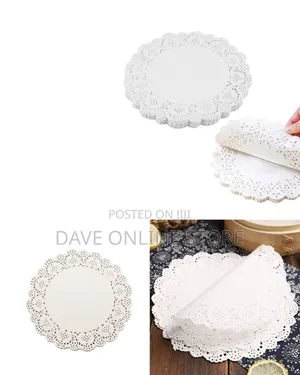 100 PCS 30cm Oil Absorbing White Lace Paper Doilies