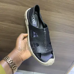 Ecco Cutout Casuals