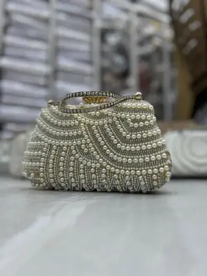 Classy Clutch