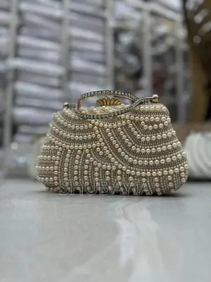 Classy Clutch