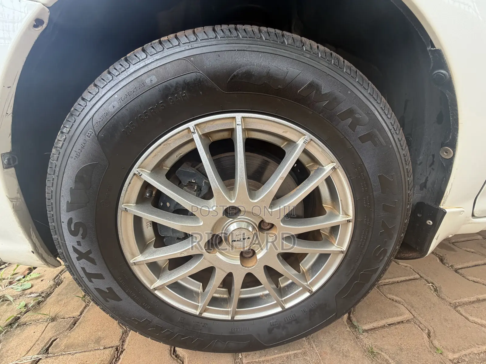 Toyota Axio 1.5 G 4WD 2014 White