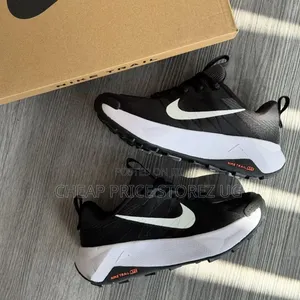 These Black Nike .Brand Hiking Shoe