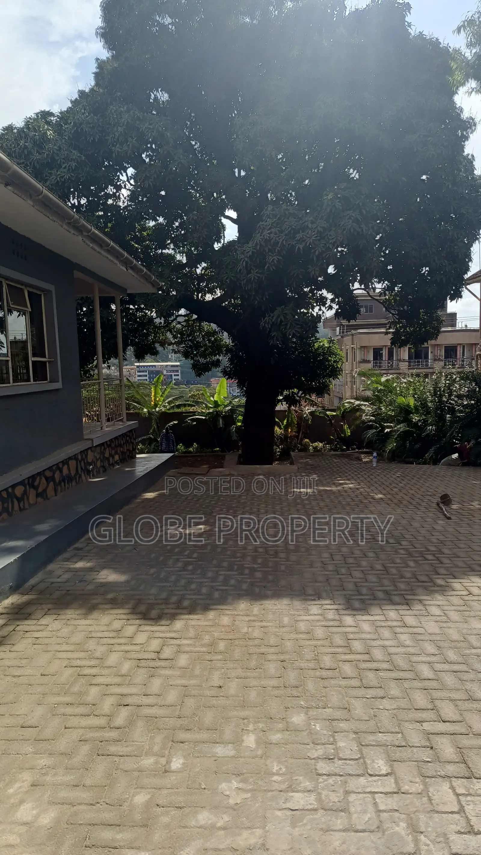 4bdrm Bungalow in Naguru House, Nakawa for rent