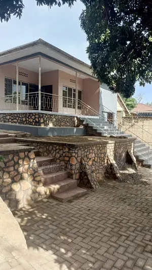 4bdrm Bungalow in Naguru House, Nakawa for rent