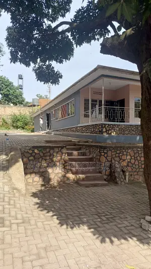 4bdrm Bungalow in Naguru House, Nakawa for rent