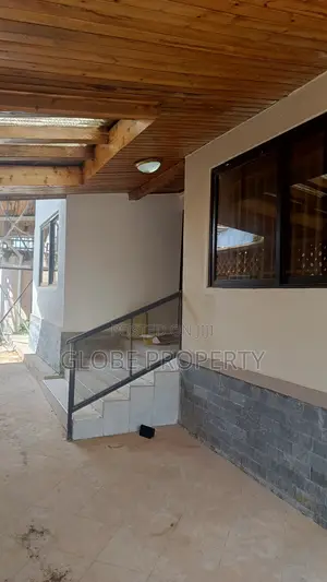 2bdrm Bungalow in Balikudembe, Nakawa for rent