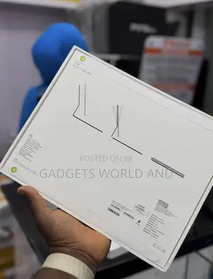 Apple Magic Keyboard iPad Pro 13Inch