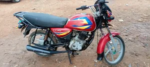 Bajaj CT 125X 2022 Red