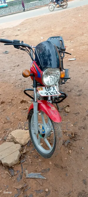 Bajaj CT 125X 2022 Red