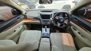 Subaru Outback 2.5i Premium 2010