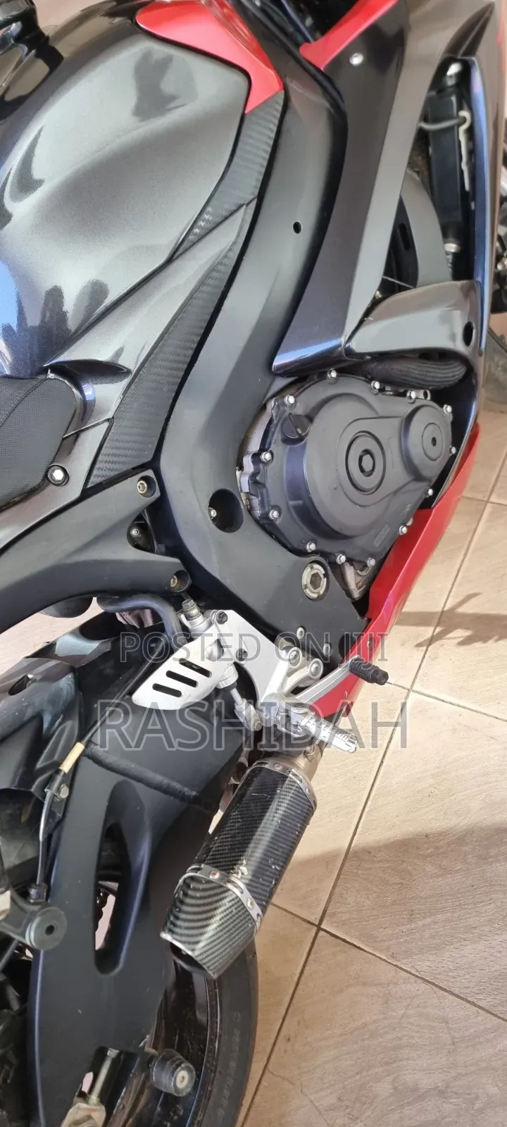 Suzuki 750 2009 Red