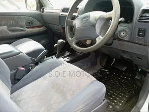 Toyota Land Cruiser Prado 2.7 3dr 2002 White
