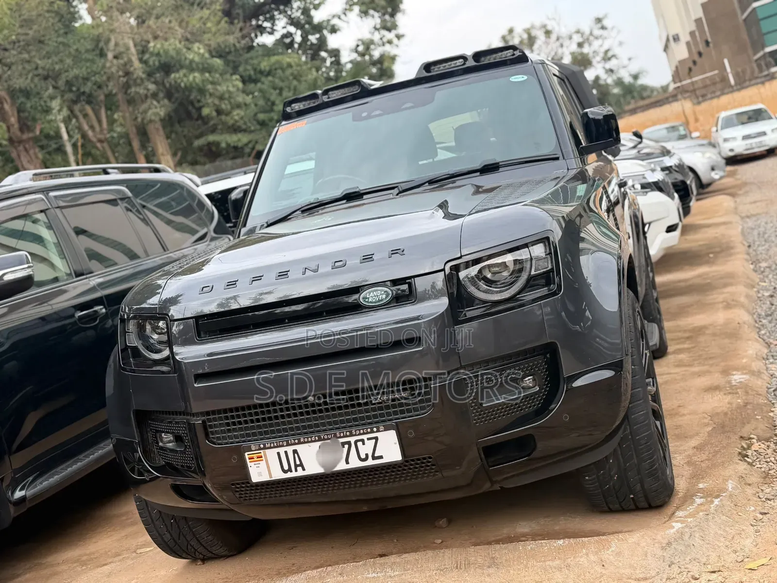 Land Rover Defender V8 2024 Ivory