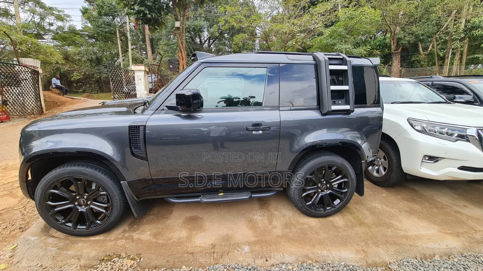 Land Rover Defender V8 2024 Ivory