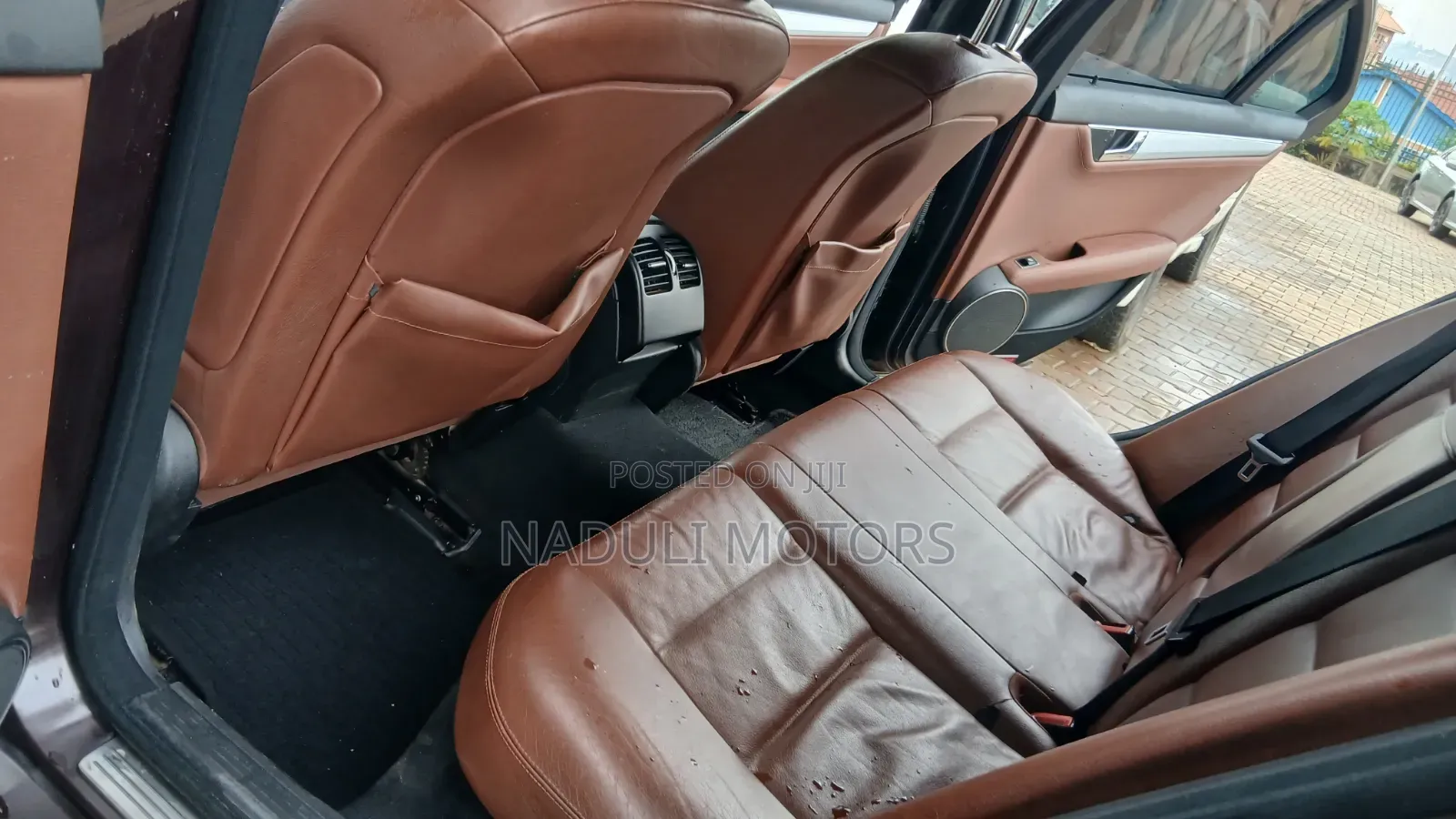 Mercedes-Benz C200 2015