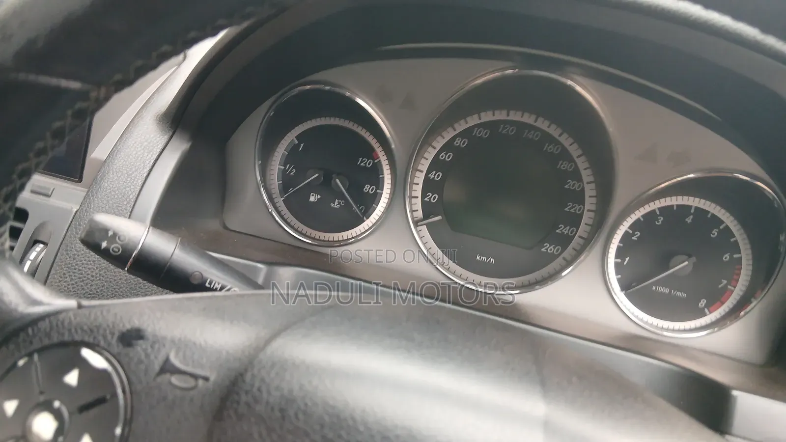 Mercedes-Benz C200 2015