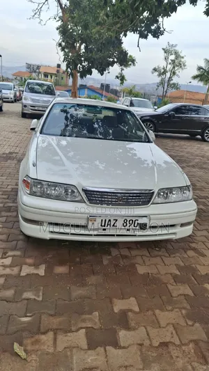 Toyota Mark II 2000 White