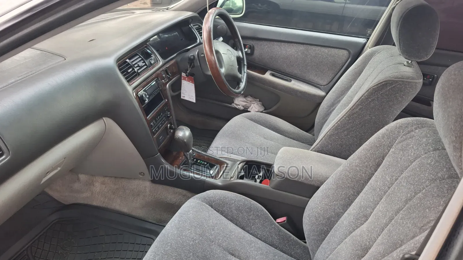 Toyota Mark II 2000 White